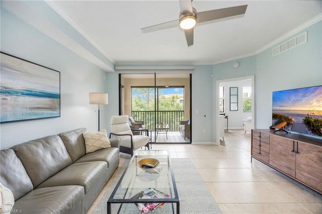 12960 Positano CIR 202, Naples, FL 34105
