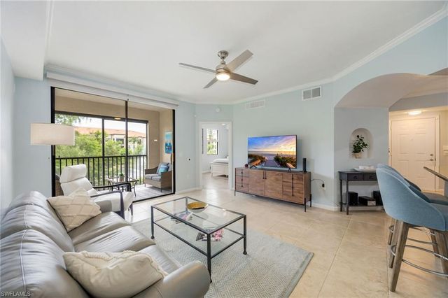 12960 Positano CIR 202, Naples, FL 34105
