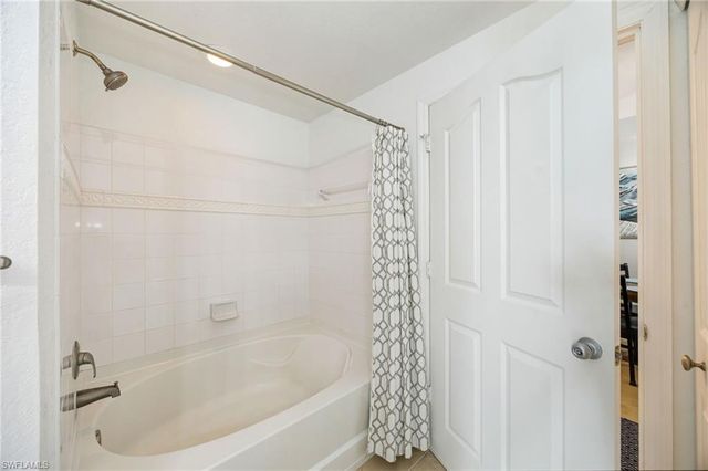 12960 Positano CIR 202, Naples, FL 34105