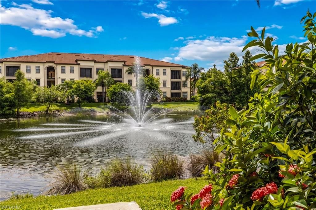 12960 Positano CIR 202, Naples, FL 34105