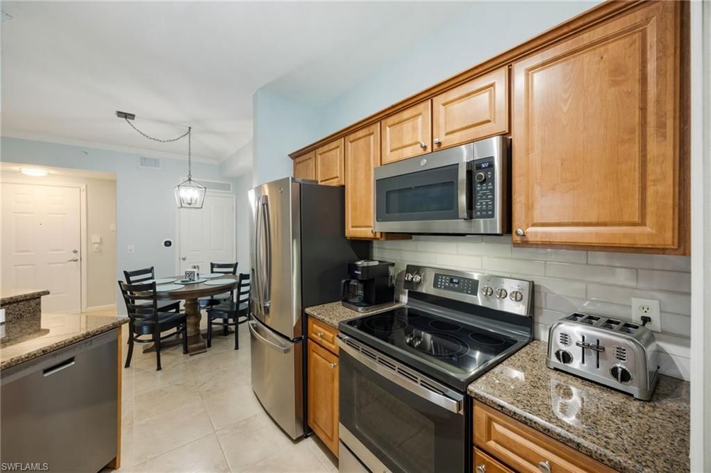 12960 Positano CIR 202, NAPLES, FL 34105 — photo 4