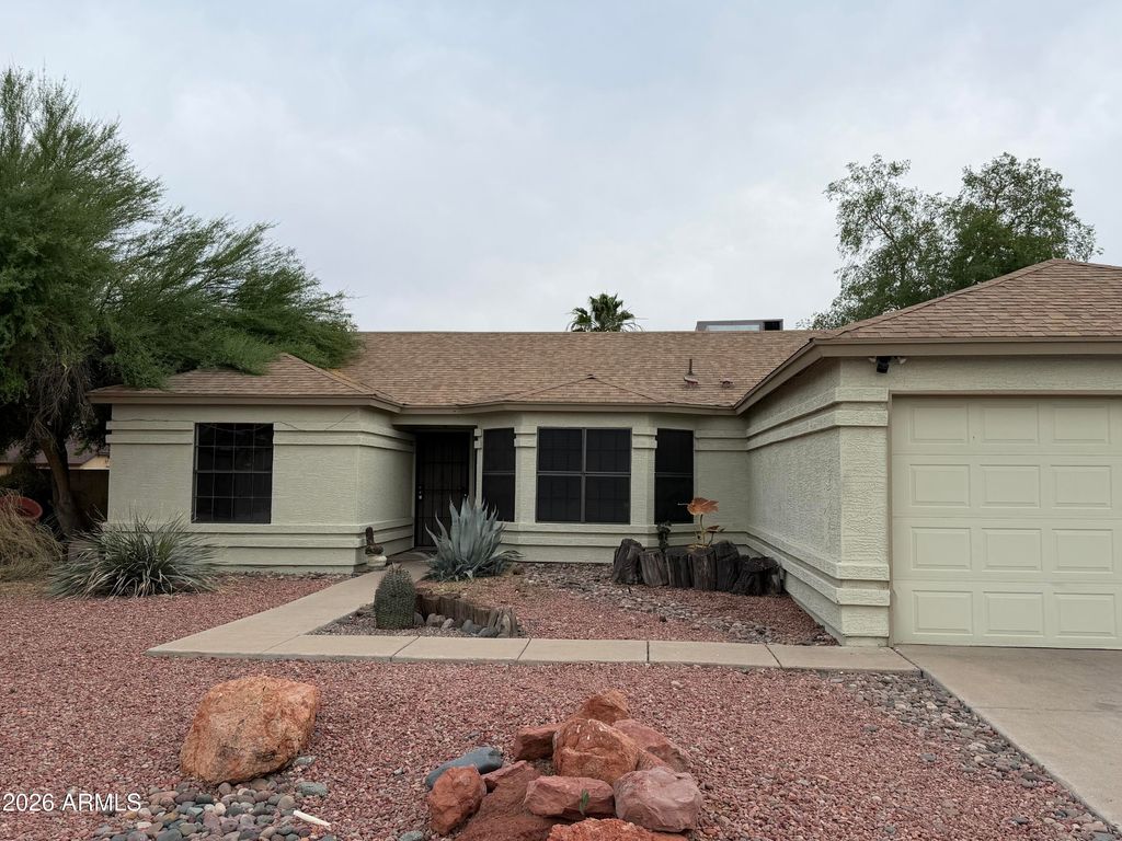 107 W LIBBY Street, Phoenix, AZ 85023
