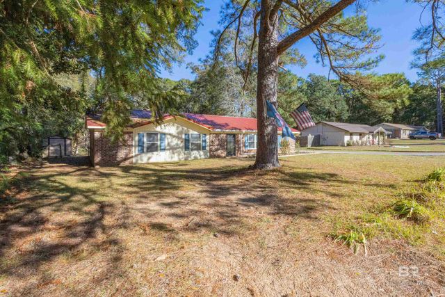 1109 Caroline Avenue, Daphne, AL 36526