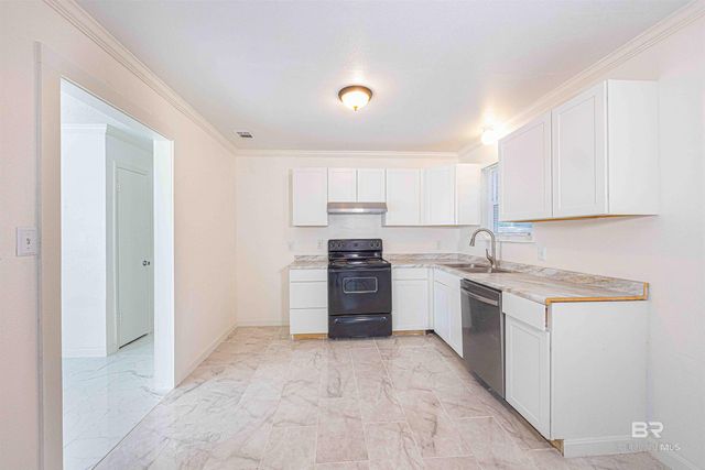 1109 Caroline Avenue, Daphne, AL 36526