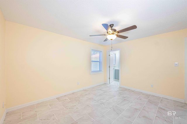 1109 Caroline Avenue, Daphne, AL 36526