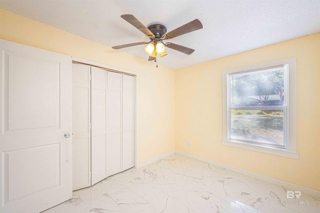 1109 Caroline Avenue, Daphne, AL 36526