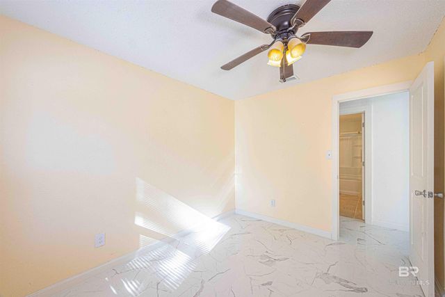 1109 Caroline Avenue, Daphne, AL 36526