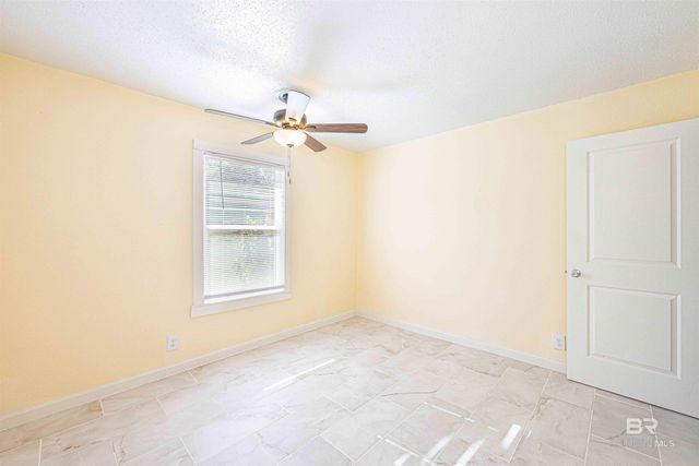 1109 Caroline Avenue, Daphne, AL 36526