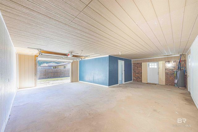 1109 Caroline Avenue, Daphne, AL 36526