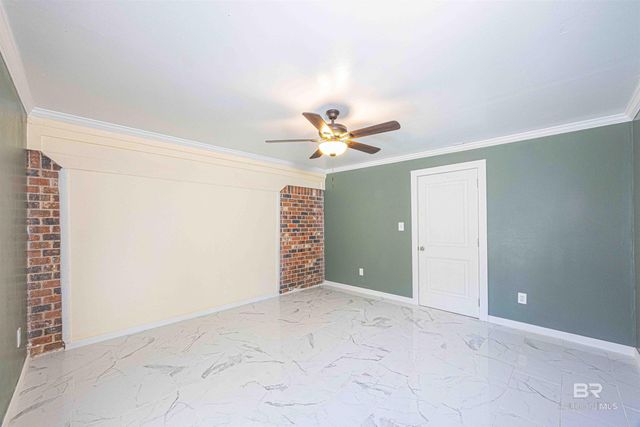 1109 Caroline Avenue, Daphne, AL 36526