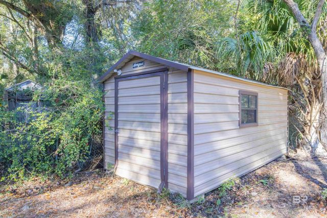 1109 Caroline Avenue, Daphne, AL 36526