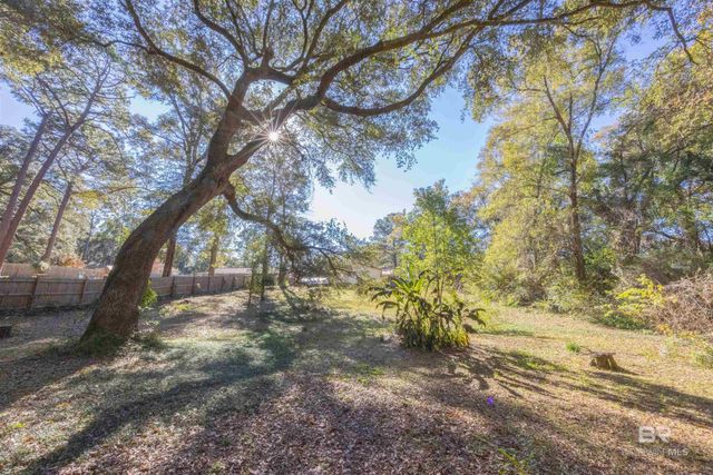 1109 Caroline Avenue, Daphne, AL 36526