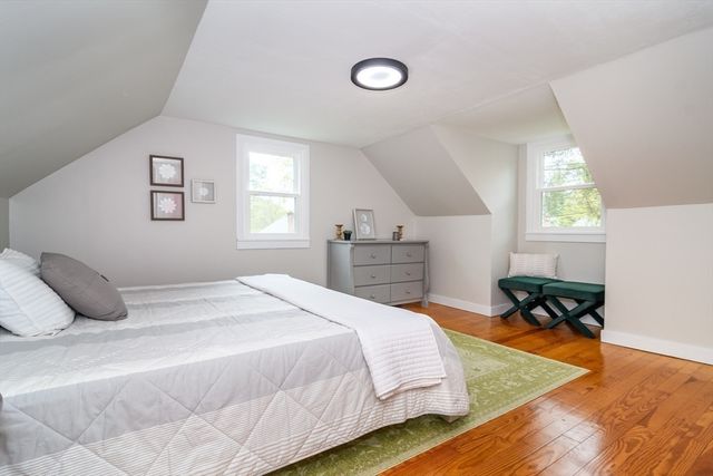 21 Nimitz Cir, Natick, MA 01760