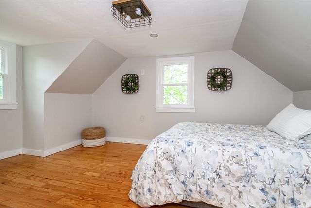 21 Nimitz Cir, Natick, MA 01760