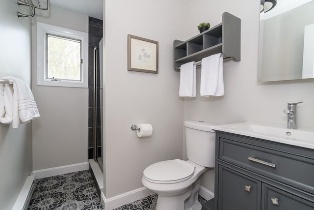 21 Nimitz Cir, Natick, MA 01760