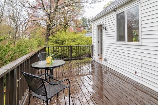 21 Nimitz Cir, Natick, MA 01760