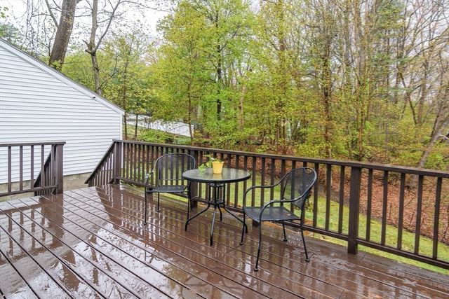 21 Nimitz Cir, Natick, MA 01760
