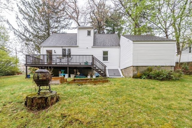 21 Nimitz Cir, Natick, MA 01760