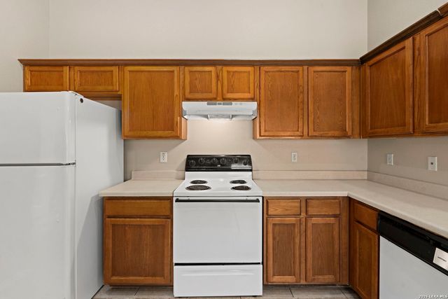 7379 Longing Trail, San Antonio, TX 78244