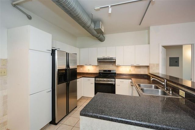 445 N Sessions Street NW 1102, Marietta, GA 30060