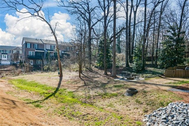 445 N Sessions Street NW 1102, Marietta, GA 30060