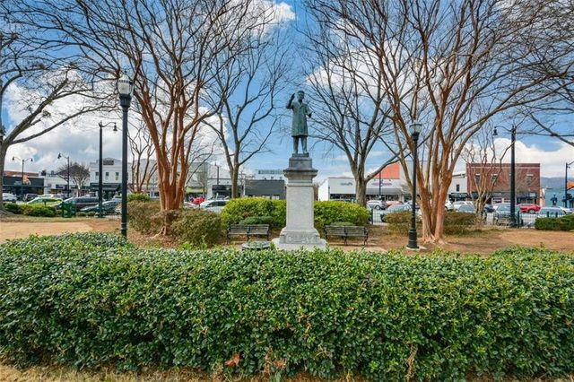 445 N Sessions Street NW 1102, Marietta, GA 30060