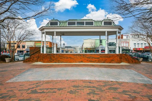 445 N Sessions Street NW 1102, Marietta, GA 30060