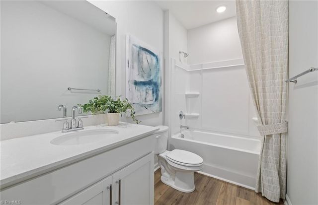 405 Chesney Place, Thomasville, NC 27360