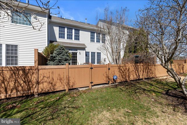 46 MAIDENHEAD RD, Princeton, NJ 08540