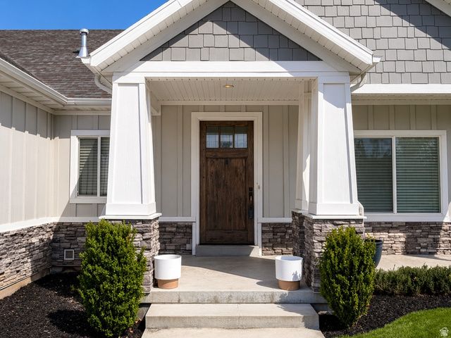 50 E HUNTERS CIR, Alpine, UT 84004