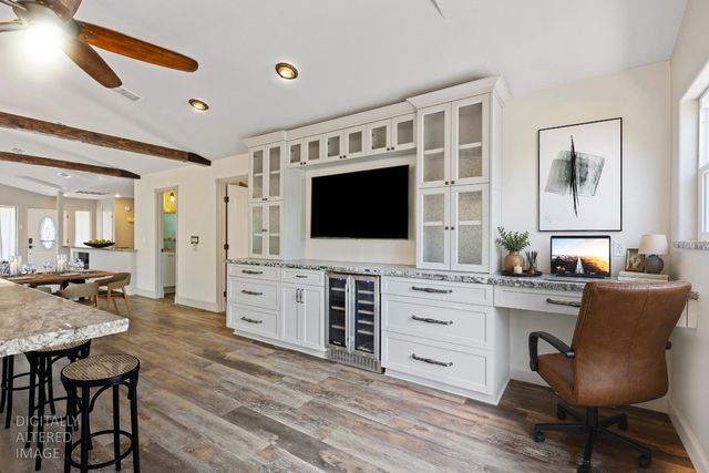121 Prospector Ct, Folsom, CA 95630