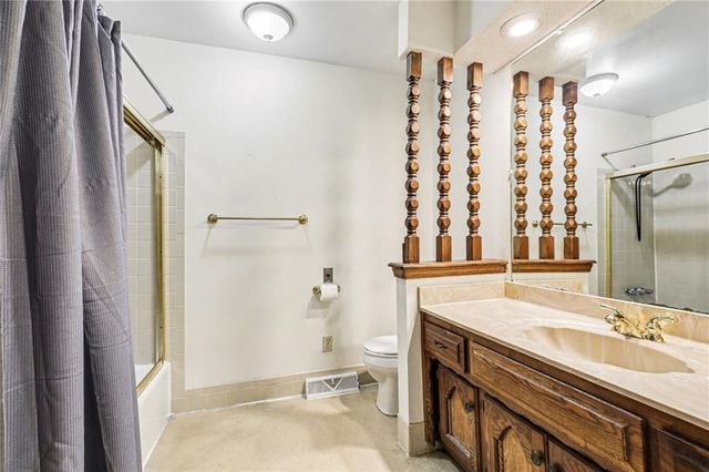 7403 E 134th Terrace, Grandview, MO 64030