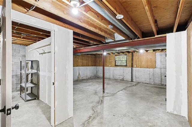 7403 E 134th Terrace, Grandview, MO 64030