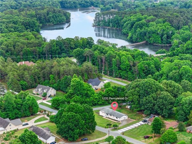 1220 Pennywood Drive, High Point, NC 27265