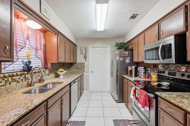 1519 Rocky Point Drive, Lewisville, TX 75077