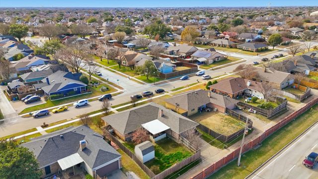 1519 Rocky Point Drive, Lewisville, TX 75077