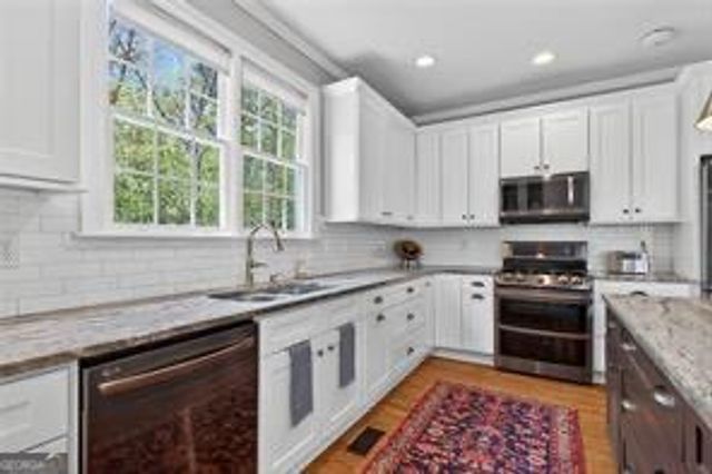 27 Christopher Ridge NW, Cartersville, GA 30121