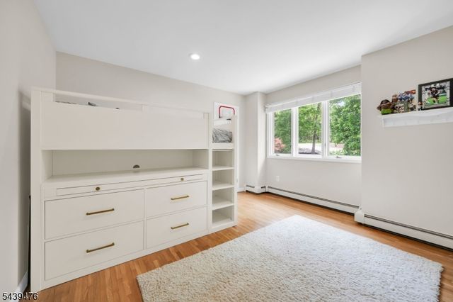11 Hemlock Ln, Kinnelon Boro, NJ 07405