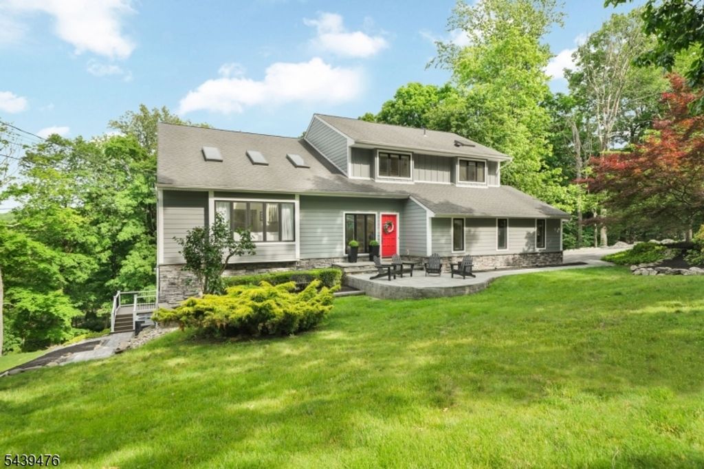 11 Hemlock Ln, Kinnelon Boro, NJ 07405 — photo 2