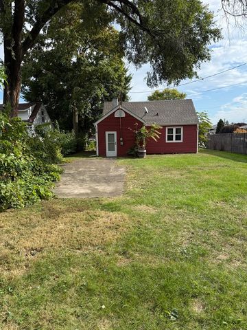 8622 S 78th Avenue, Bridgeview, IL 60455