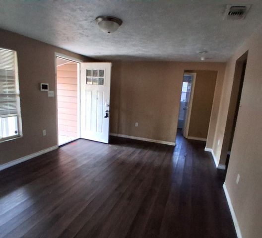 1216 W 6th Street, Texarkana, TX 75501