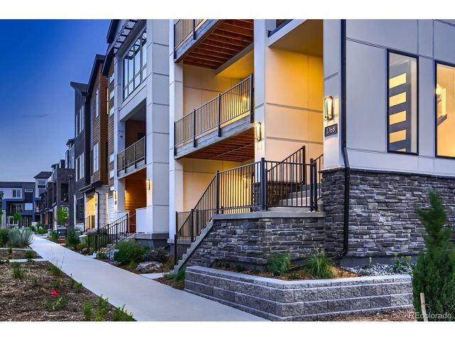 1768 Peak Loop, Broomfield, CO 80023