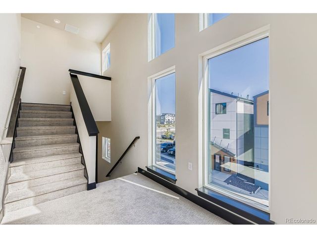 1768 Peak Loop, Broomfield, CO 80023