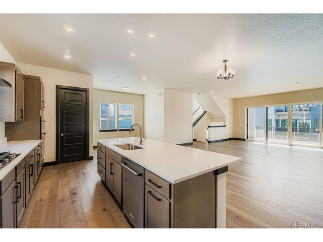 1768 Peak Loop, Broomfield, CO 80023