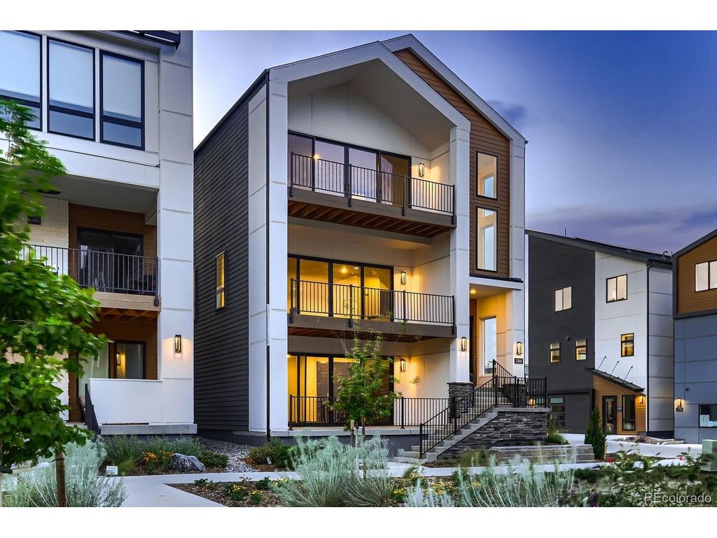 1768 Peak Loop, Broomfield, CO 80023