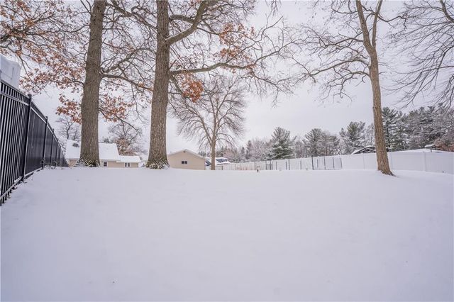 19740 70th Avenue, Chippewa Falls, WI 54729