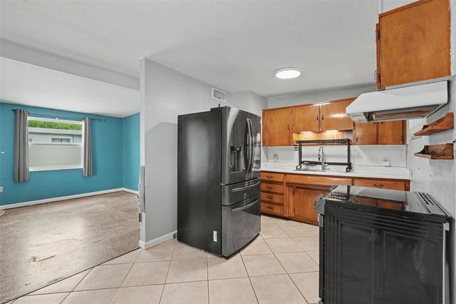 8042 91ST TERRACE, Seminole, FL 33777