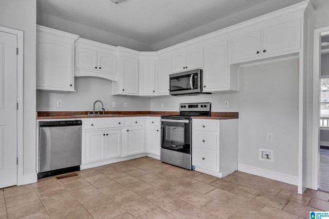 95 SUMMIT DRIVE, Hayden, AL 35079