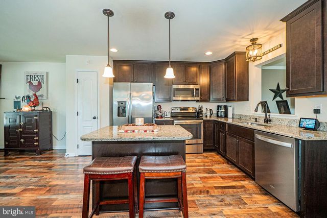 79 KENSINGTON TER, Martinsburg, WV 25405