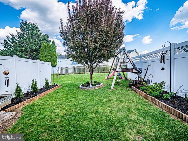 79 KENSINGTON TER, Martinsburg, WV 25405